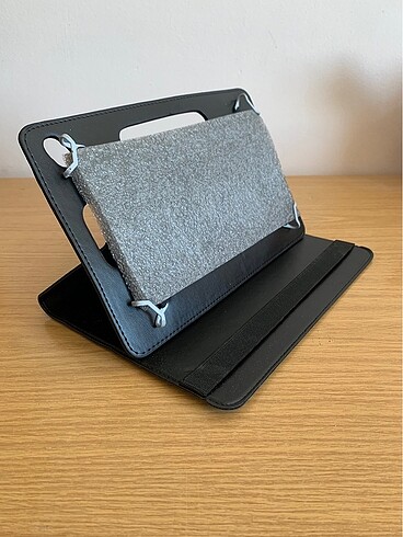 Tablet kılıfı