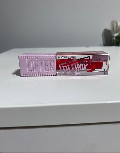 Maybelline Lifter Plump Gloss 004