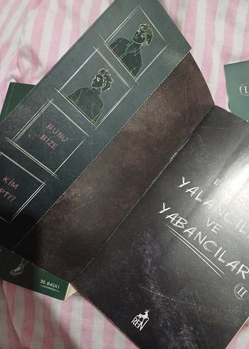 Beden Renk Emre Göl - Yalancılar ve Yabancılar Roman Seti