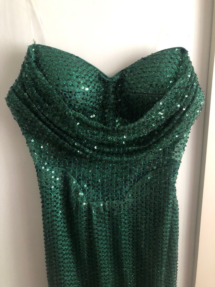 Yeşil Parlak Drapeli Straplez Uzun Abiye Elbise - Görsel 3