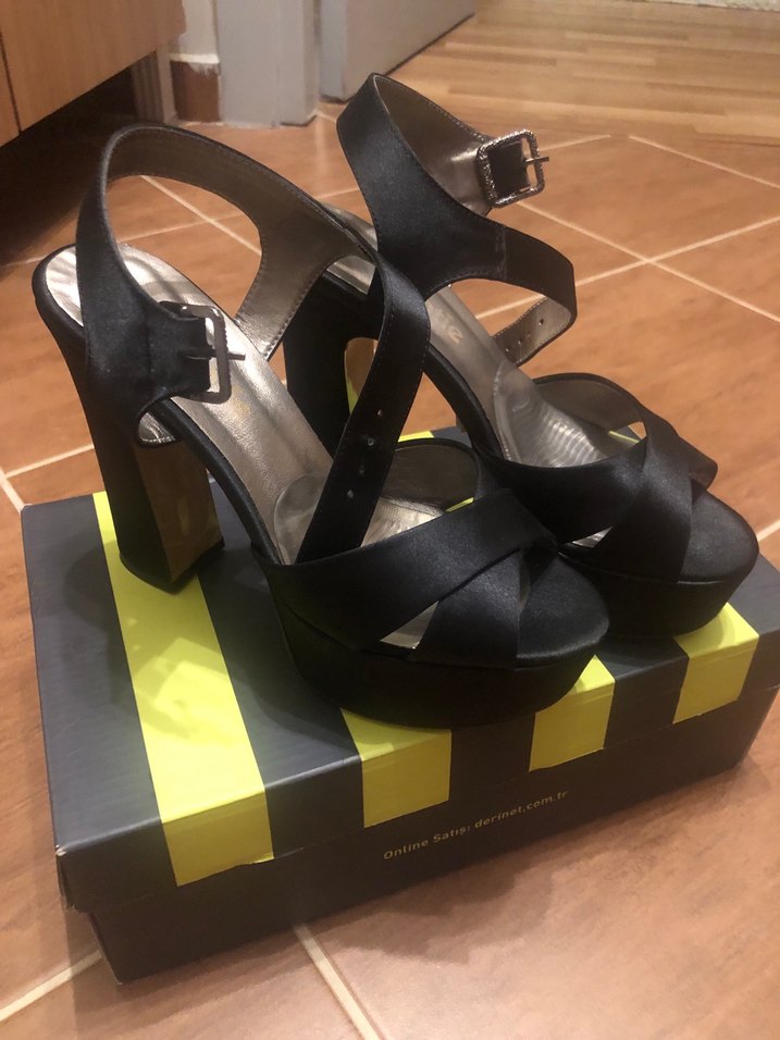 Kadın Siyah Platform Topuklu Ayakkabı - Görsel 3