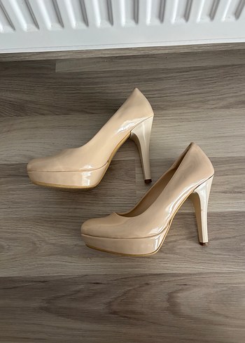 Topuklu ayakkabı - Görsel 3