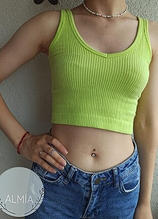 m Beden yeşil Renk Urban outfitters büstiyer crop neon yeşil m beden