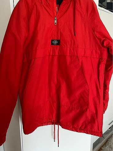 pullandbear mont