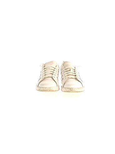 38 Beden Adidas Spor Ayakkabı %70 İndirimli.