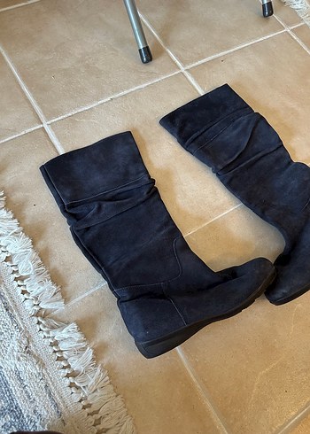 Lacivert Süet Kadın Dolgu Topuklu Çizme - Görsel 3