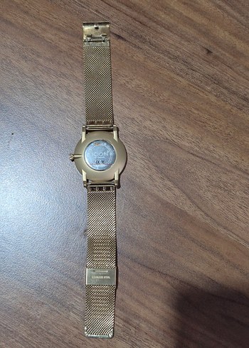 ICON OF SWEDEN ALTIN RENKLİ KOL SAATİ - Görsel 6