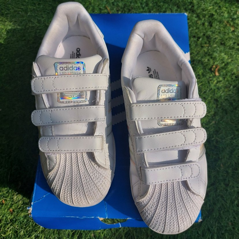 sifir ayarında adidas superstar - Görsel 3