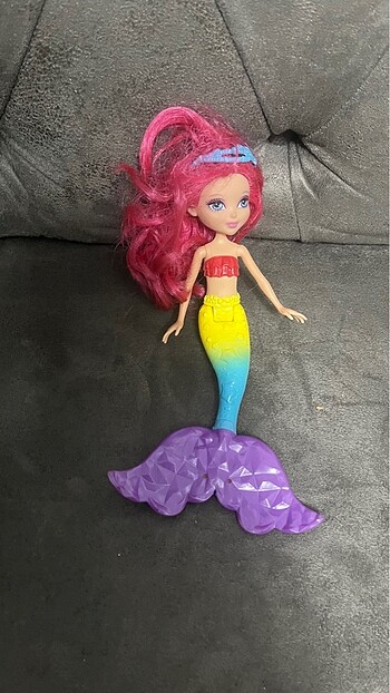 Barbie bebek