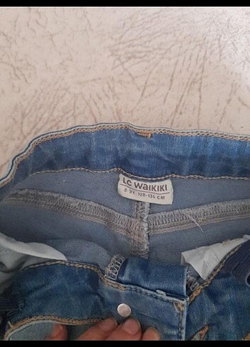 LC Waikiki 8.9 yaş kot şort