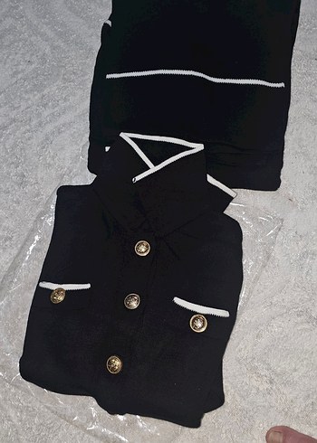 Düğmeli Beyaz Kadın Ofis Takımı - Görsel 4