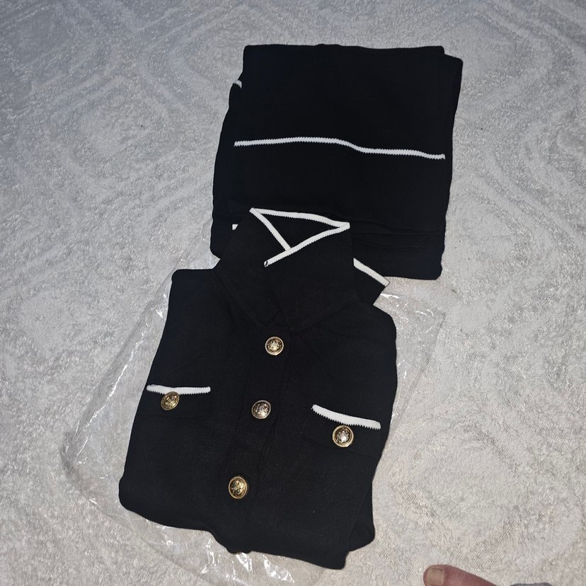 Düğmeli Beyaz Kadın Ofis Takımı - Görsel 2