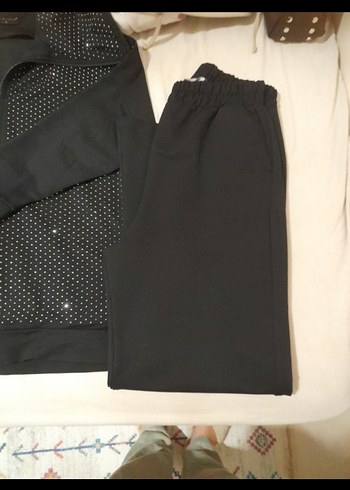 Siyah taşlı Melike Tatar takım - Görsel 7