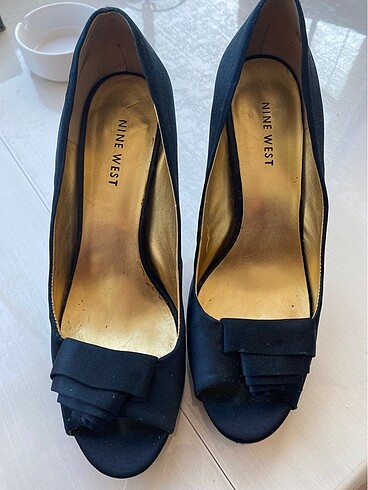Nine west