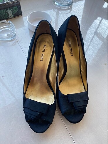 38 Beden siyah Renk Nine west