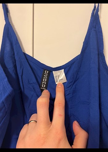 V Yaka askılı Mavi Mini Tulum - Görsel 5