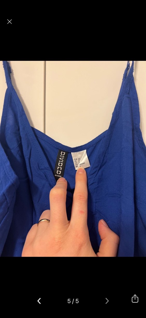 V Yaka askılı Mavi Mini Tulum - Görsel 5