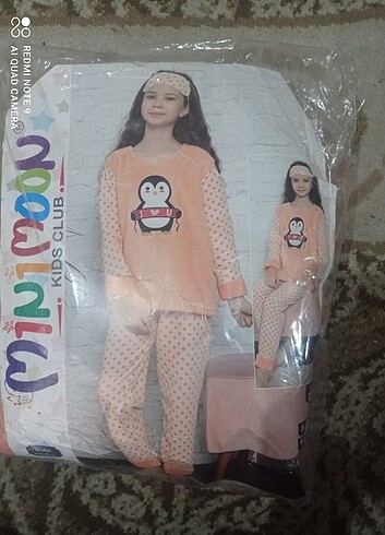 Diğer Kız çocuk polar pijama takımı 