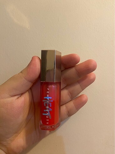 Fenty hot cherry