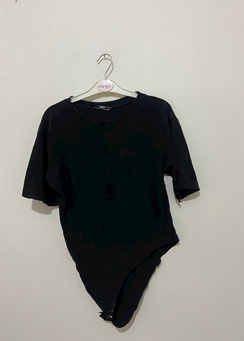 Siyah Kısa Kollu Body Tişört