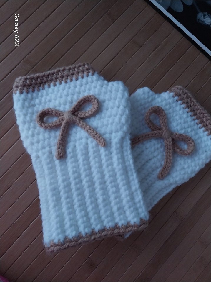 Bej Örgü Kadın Eldiveni - Görsel 3