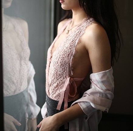 dekolte body suit citcitlidir
