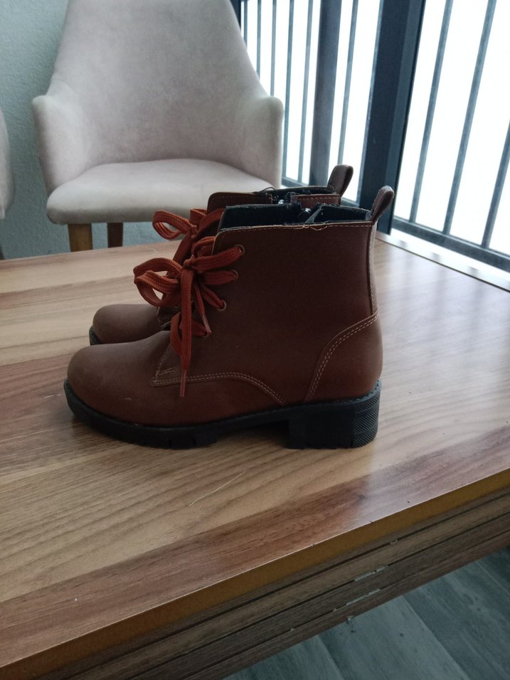 Kahverengi Deri Kadın Bot, Tokalı, Topuklu - Görsel 4