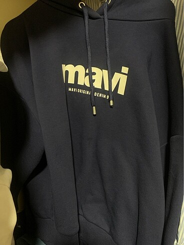Mavi sweatshirt