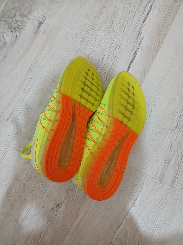 Spor Ayakkabı - Görsel 3