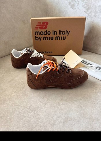 Miu Miu Sneaker
