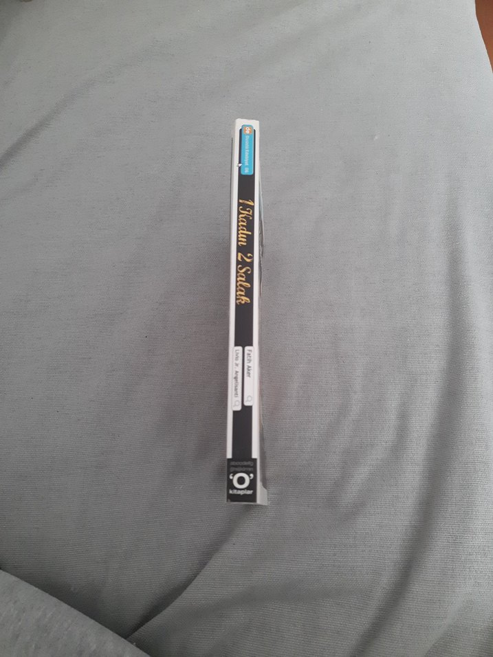 1 Kadın 2 Salak - Mizah Kitabı - Görsel 3