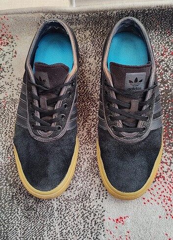 Adidas kaykay ayakkabısı 