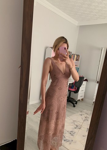 Zara Taş İşlemeli Midi Elbise