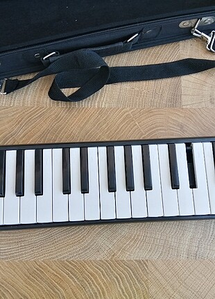  Melodika