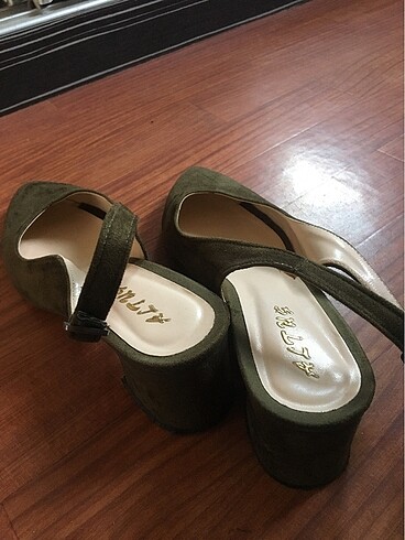 Flo Ayakkabı Topuklu Sandalet