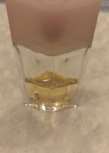 Şeffaf Kadın Parfüm Şişesi - Görsel 2