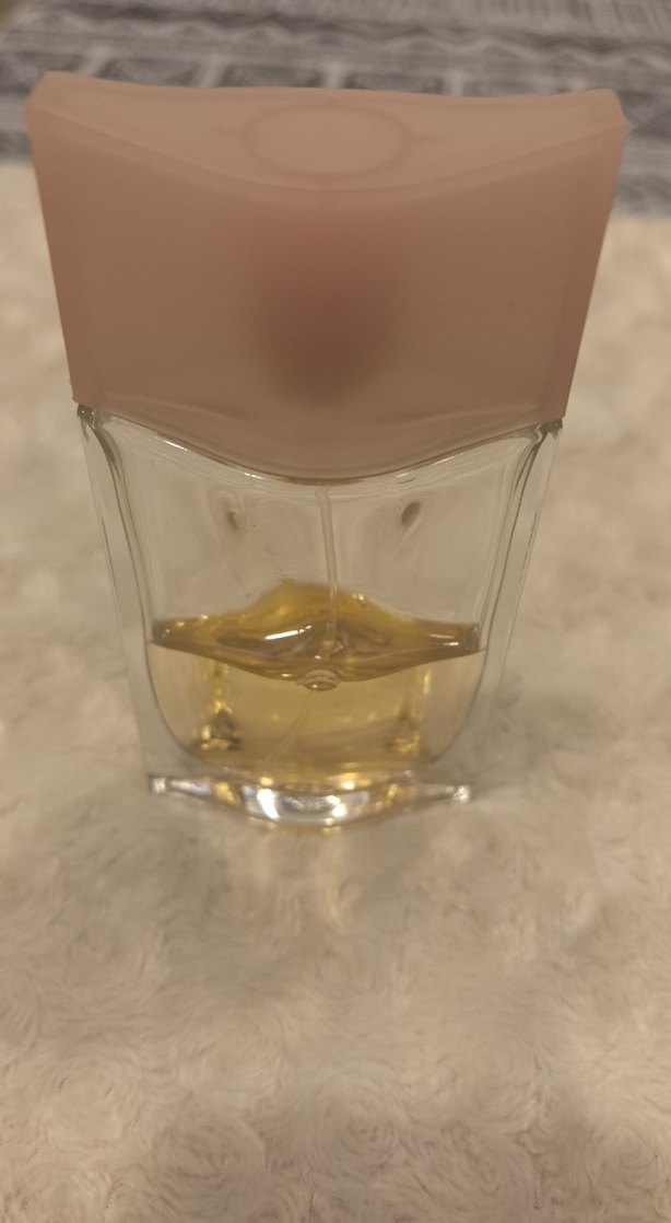 Şeffaf Kadın Parfüm Şişesi - Görsel 2