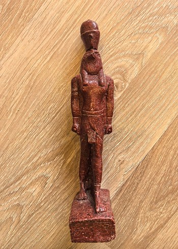 Parlak Kahverengi Granit Heykel - Görsel 5