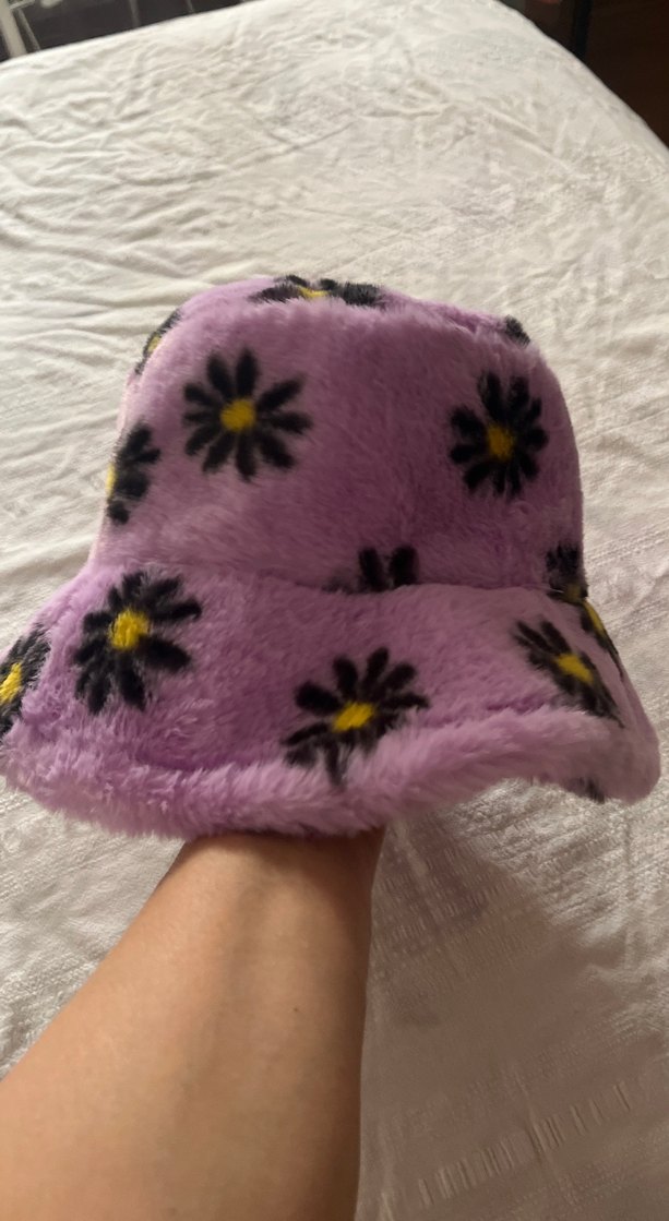 Mor Çiçek Desenli Kadın Peluş Şapka - Görsel 3