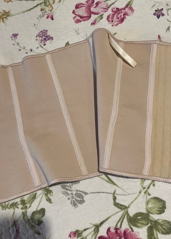 Bej bel inceltici Korse - Görsel 3