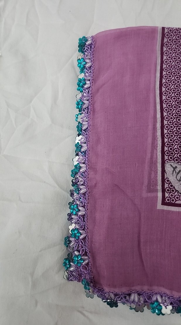 Mor boncuk işlemeli tülbent - Görsel 2