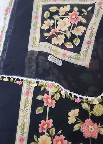 Çiçek Desenli Çok Renkli Kadın tülbent - Görsel 3