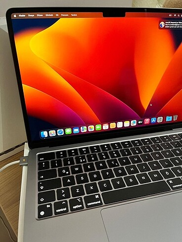 Beden apple macbook m2(asıl fiyat 35.000 pazarlık payı vardır)