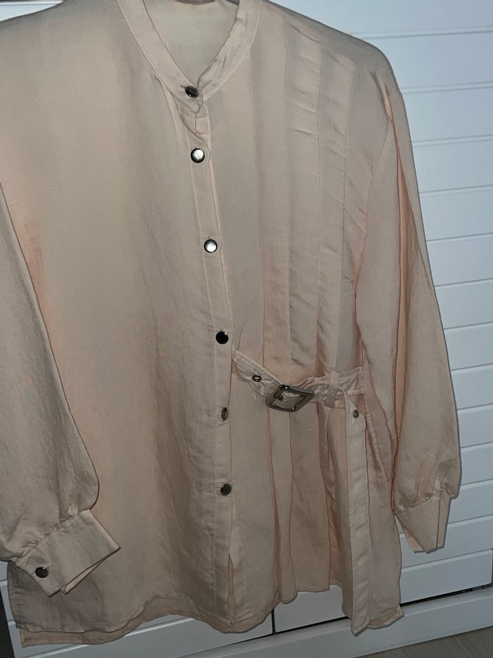 Bej Düğmeli Gömlek - Görsel 2