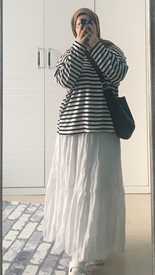 Beyaz Kadın Etek - Görsel 3