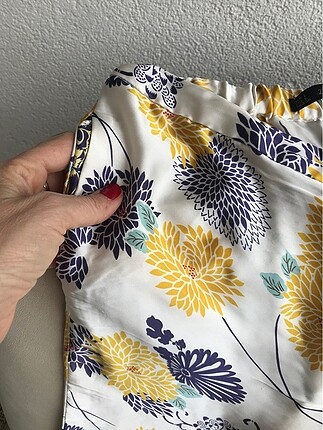 l Beden çeşitli Renk Zara nin beli lastikli harika ipek pantolonu ????