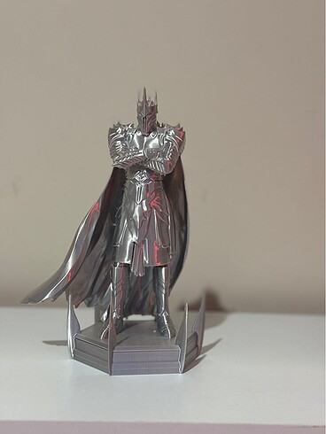  Sauron büst