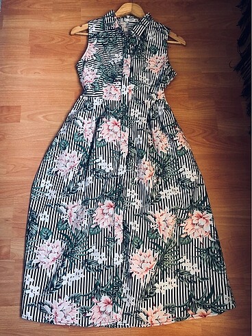 Mango Çiçek desenli elbise