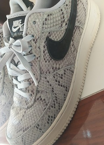 42 Beden gri Renk Nike Gri Yılan Derisi Nike Air Force 1 Spor Ayakkabı