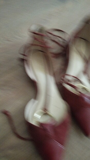 Babet nine west
